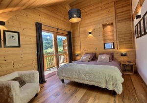 Sleeps 14. Charming and prestigious apartment in Serre Chevalier