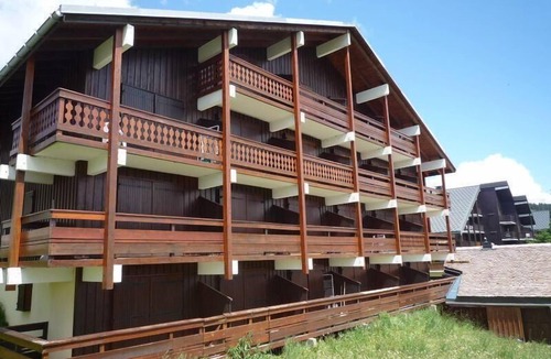 Les Saisies Apartment | 100m from resort center, 2nd floor, view ski slopes, balcony, tv, ski locker, 22m², Les Saisies