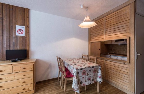 Val Claret Apartment | 100m from resort center, 1st floor, balcony, tv, ski locker, 24m², Tignes