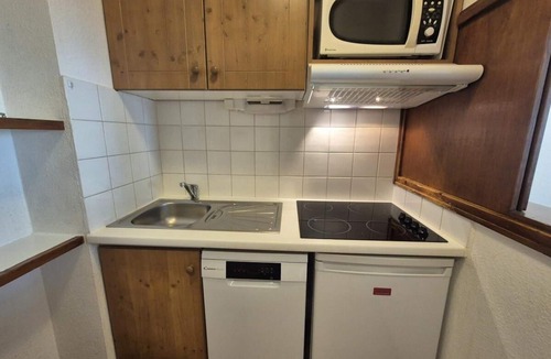 Tignes Apartment | 100m from resort center, 3rd floor, view mountain, balcony, 22m², Tignes