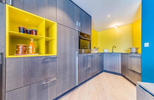 Tignes le Lac Apartment | 10m from resort center, 11st floor, tv, ski locker, 80m², Tignes