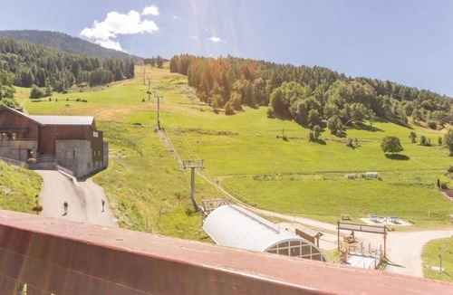 Montchavin Apartment | 150m from resort center, 1st floor, view ski slopes, tv, 60m², Montchavin La Plagne