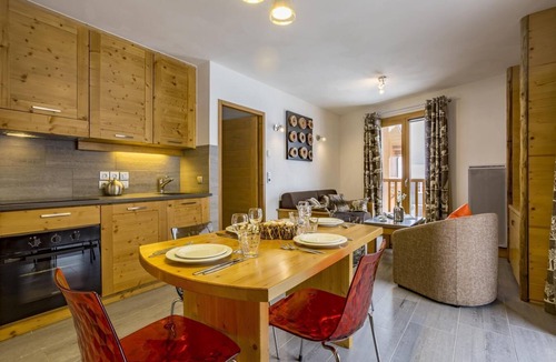 Les Brevieres Apartment | 150m from resort center, fitness, swimming pool, sauna, hammam, balcony, tv, 80m², Tignes