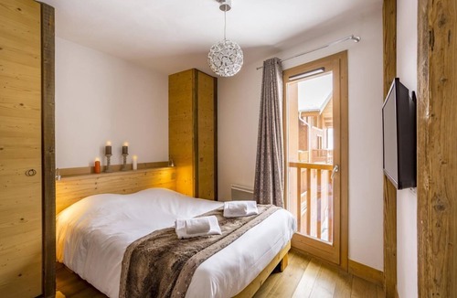 Les Brevieres Apartment | 150m from resort center, fitness, swimming pool, sauna, hammam, balcony, tv, 112m², Tignes