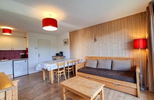 Flaine Apartment | 150m from shops, 2nd floor, balcony, parking, tv, ski locker, 60m², Flaine