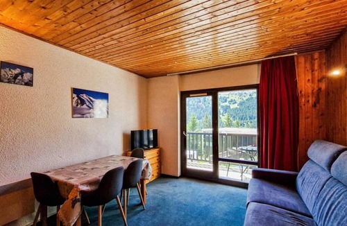 Flaine Apartment | 1st floor, balcony, tv, ski locker, 25m², Flaine