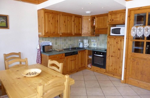 Pralognan-la-Vanoise Apartment | 1st floor, balcony, tv, 49m², Pralognan-la-Vanoise