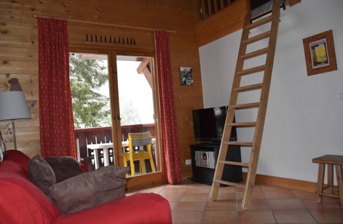 Pralognan-la-Vanoise Apartment | 1st floor, balcony, tv, 45m², Pralognan-la-Vanoise