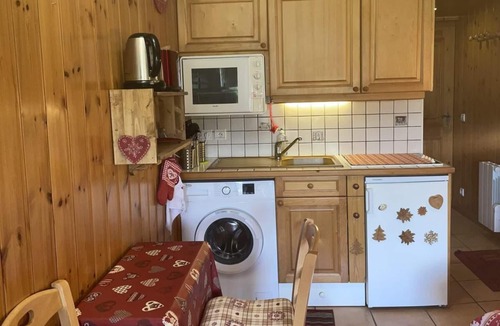 Les Saisies Apartment | 1st floor, view ski slopes, tv, ski locker, 14m², Les Saisies