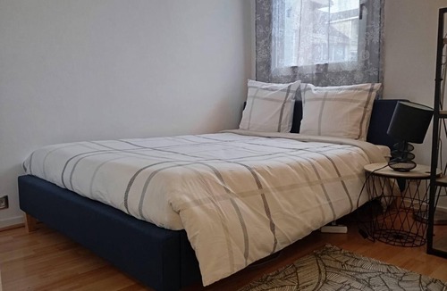 Courcouronnes Apartment | 2 Bedroom Apartment in Ã‰vry-Courcouronnes
