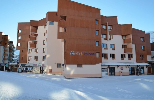 Les Bruyeres Apartment | 2-Room Apartment for 4, 33m², Ski-In/Ski-Out, Les Menuires
