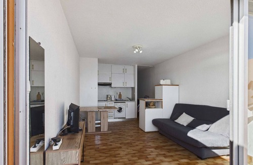 Le Grau-dʼAgde Apartment | 2-room apartment with terrace and private parking, Grau d'Agde