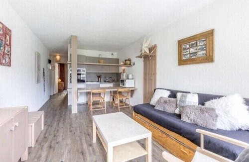 Val-d'Isere Apartment | 2-room apartment in Val d'Isère-La Daille, beautiful mountain panorama