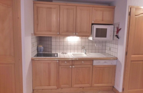 Meribel Apartment | 2-room cabin apartment for 4 in Méribel with covered parking