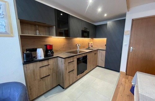 Val Claret Apartment | 2-room renovated at the foot of the slopes, south-west facing
