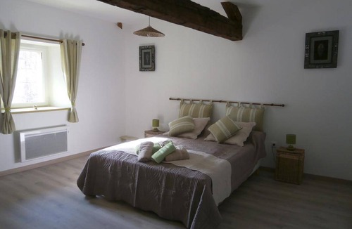 Saint-Medard-de-Presque Hotel | 20 m² Hotel ∙ 1 bedroom ∙ 3 guests