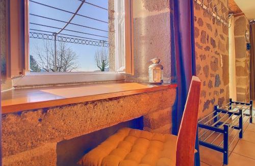 Vic-sur-Cere House | 20 min Lioran, Maison familiale en Auvergne, Nature et Confort,