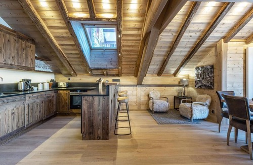 Les Belleville Apartment | 200m from resort center, 2nd floor, view ski slopes, fitness, swimming pool, sauna, hammam, balcony