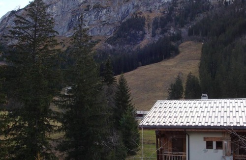 Pralognan-la-Vanoise Apartment | 200m from resort center, 2nd floor, balcony, tv, ski locker, 43m², Pralognan-la-Vanoise