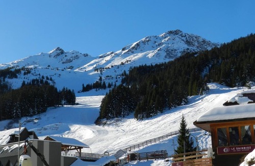 Le Pleynet Apartment | 200m from resort center, view ski slopes/valley, balcony, parking, ski locker, 30-32m², Les 7 Laux