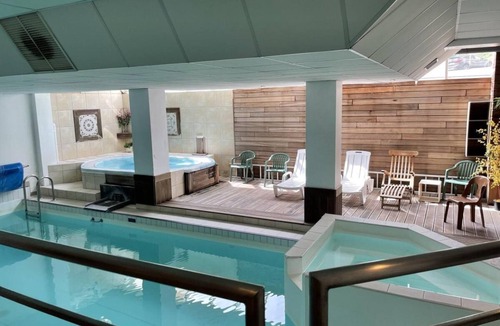 Eaux-Bonnes Apartment | 20m from resort center, 1st floor, view resort, fitness, swimming pool, sauna, balcony, tv