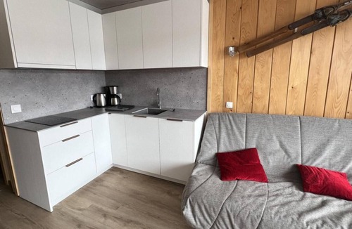Tignes le Lac Apartment | 20m from resort center, Ground floor, balcony, tv, ski locker, 28m², Tignes