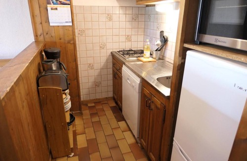 Le Bettex Apartment | 2nd floor, view mountain, balcony, parking, tv, 65m², Saint Gervais