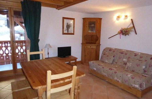 Pralognan-la-Vanoise Apartment | 2nd floor, balcony, tv, 35m², Pralognan-la-Vanoise