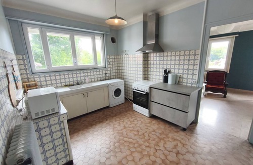 Arengosse Apartment | 3-bedroom apartment in Arengosse, sleeps up to 6