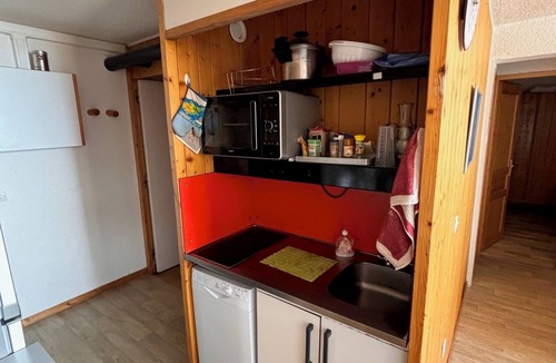 Arc-1600 Apartment | 3 Real rooms 50 m2 at the foot of the slopes(French Ski School)and summer swimming pool