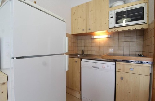Termignon Apartment | 300m from resort center, Ground floor, view ski slopes, terrace, tv, ski locker, 33m², Val Cenis