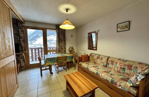 Termignon Apartment | 300m from resort center, Ground floor, balcony, tv, ski locker, 27m², Val Cenis