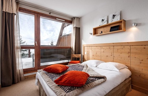Arc-1600 Apartment | 300m from resort center, swimming pool, sauna, hammam, terrace, balcony, tv, ski locker, 63-75m²