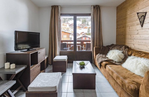 Les Gets Apartment | 300m from resort center, fitness, swimming pool, sauna, hammam, terrace, balcony, tv, ski locker