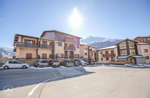 Aussois Apartment | 350m from resort center, Ground floor, balcony, tv, 37m², Aussois