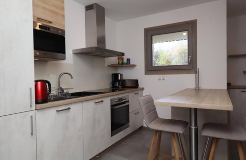 Servoz Apartment | 350m from resort center, Ground floor, tv, 72m², Les Houches