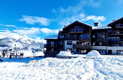 Montalbert Apartment | 3rd floor, view mountain, terrace, balcony, fireplace or stove, parking, tv, ski locker, 130m²