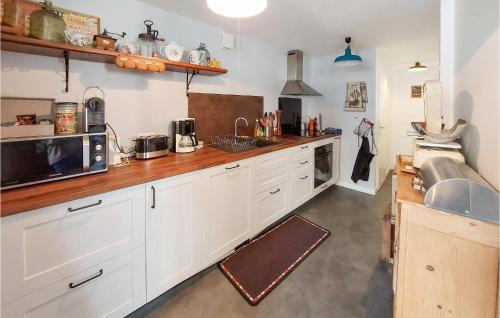 Margerie-Chantagret House | 4 Bedroom Beautiful Home In Margerie-Chantagret