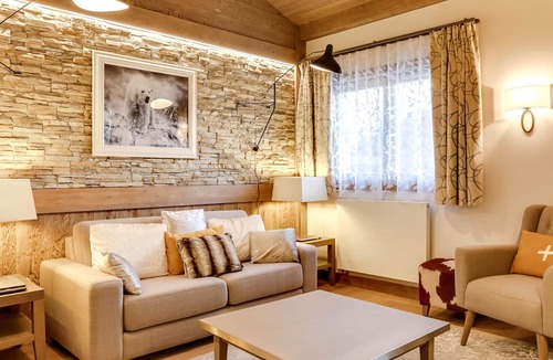 Courchevel Apartment | 4-room apartment near slopes with parking and wifi