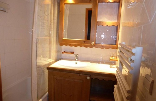Pralognan-la-Vanoise Apartment | 44 m² Apartment ∙ 2 bedrooms ∙ 6 guests
