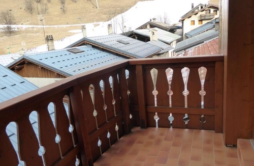 Pralognan-la-Vanoise Apartment | 50m from resort center, 4th floor, balcony, tv, ski locker, 28m², Pralognan-la-Vanoise