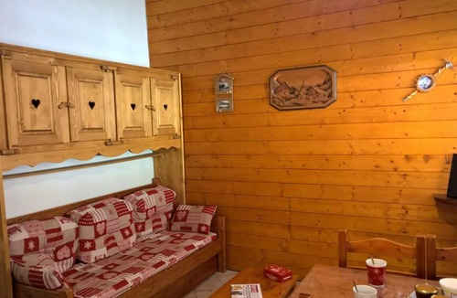 Villarodin-Bourget Apartment | 50m from resort center, 1st floor, parking, tv, 35m², La Norma