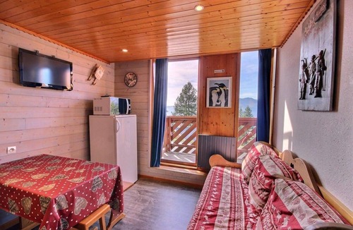 Vallandry Apartment | 50m from resort center, Ground floor, balcony, tv, 40m², Peisey-Vallandry