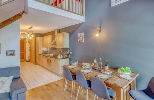 Les Brevieres Ski Chalet | 8-person apartment, duplex chalet with terrace