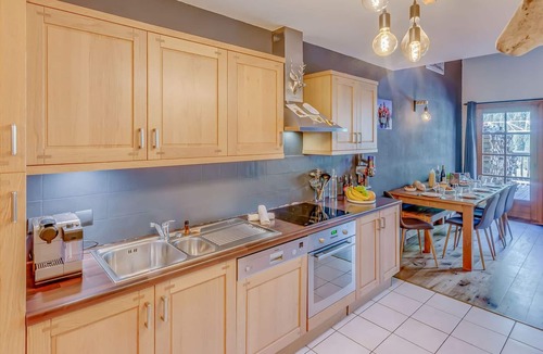 Les Brevieres Ski Chalet | 8-person apartment, duplex chalet with terrace