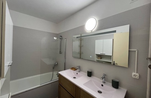 Sud Apartment | A 15-minute walk from downtown, spacious apartment with parking and green spaces