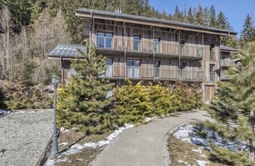 Argentiere Apartment | A stunning duplex flat near the Grands Montets
