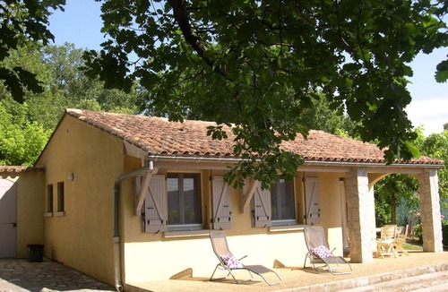 Chauzon House | Air-conditioned gîte, Chauzon, Ardèche Méridionale.