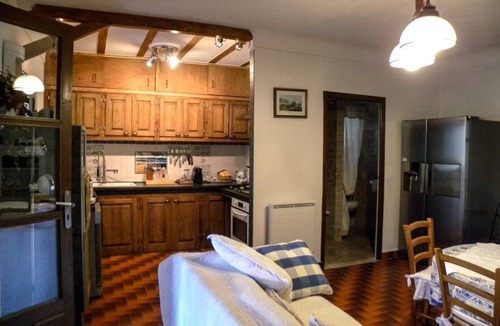 Lioux House | Air-conditioned villa in the Luberon countryside, with fenced pool, pets allowed (2).