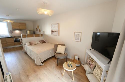 Arbent Apartment | Ange - Wifi, Terrasse, parking à proximité, mon séjour à Arbent